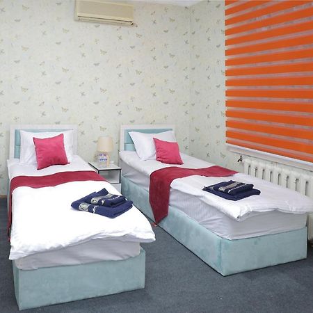 Hotel S & D Hostel Tasken Kültér fotó