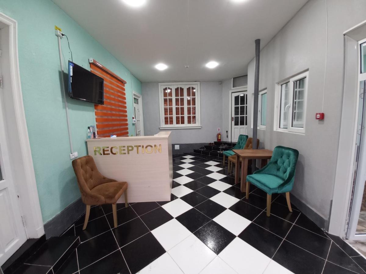Hotel S & D Hostel Tasken Kültér fotó